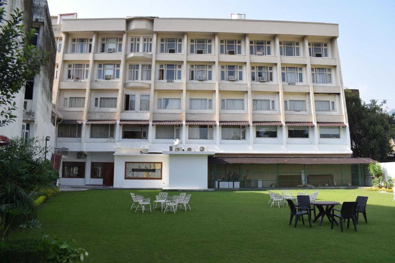 Cardinal Ambica Hotel Katra  Exterior photo