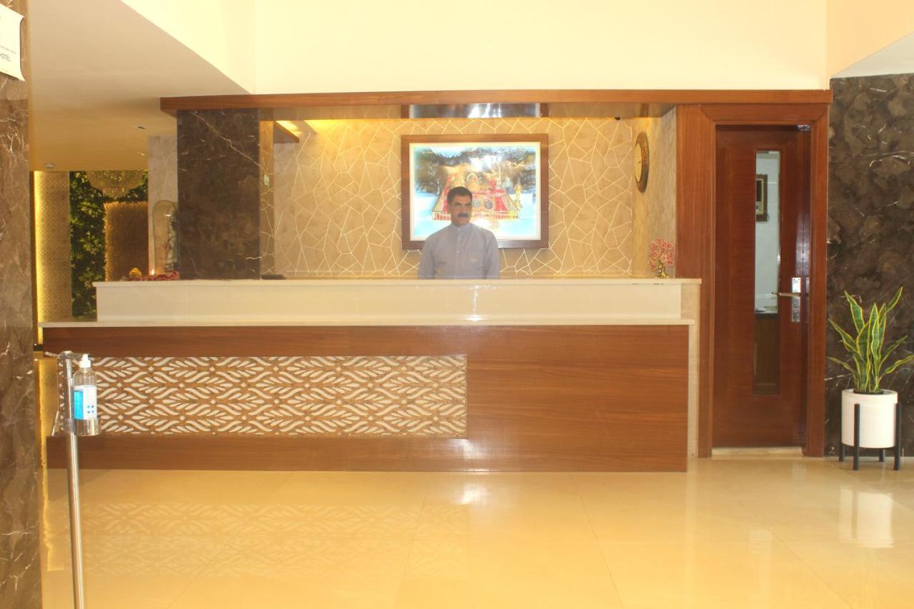 Cardinal Ambica Hotel Katra  Exterior photo